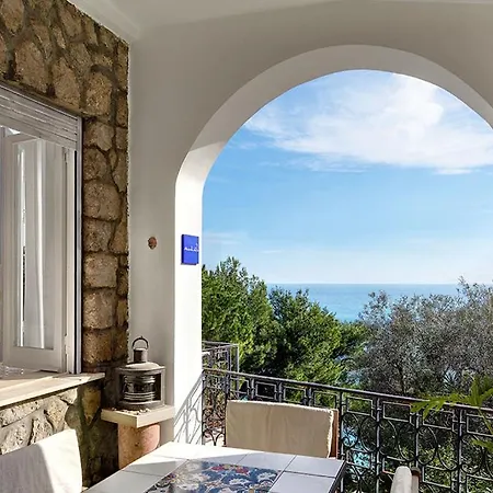 Apartment Morso Di Luna